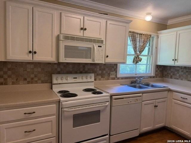 443 Irvington Dr - Photo 5 of 7