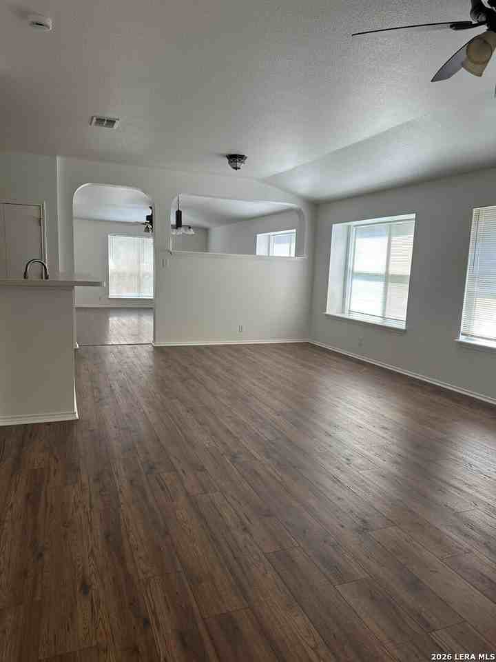 5601 Timber Star - Photo 2 of 18