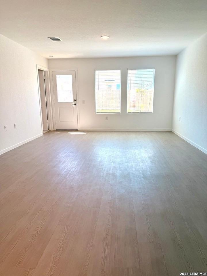 6002 Sliding Way - Photo 6 of 15