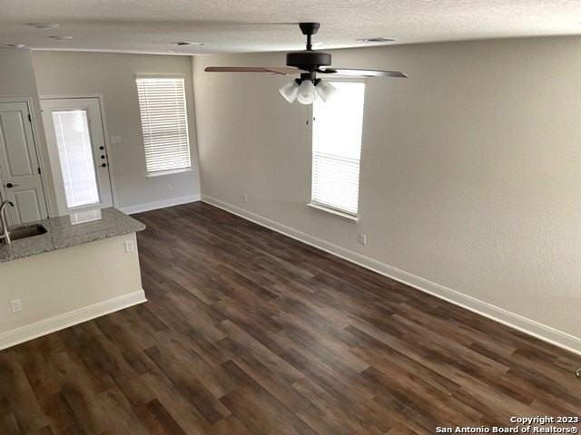 10317 Lynwood Vlg #101 - Photo 5 of 20