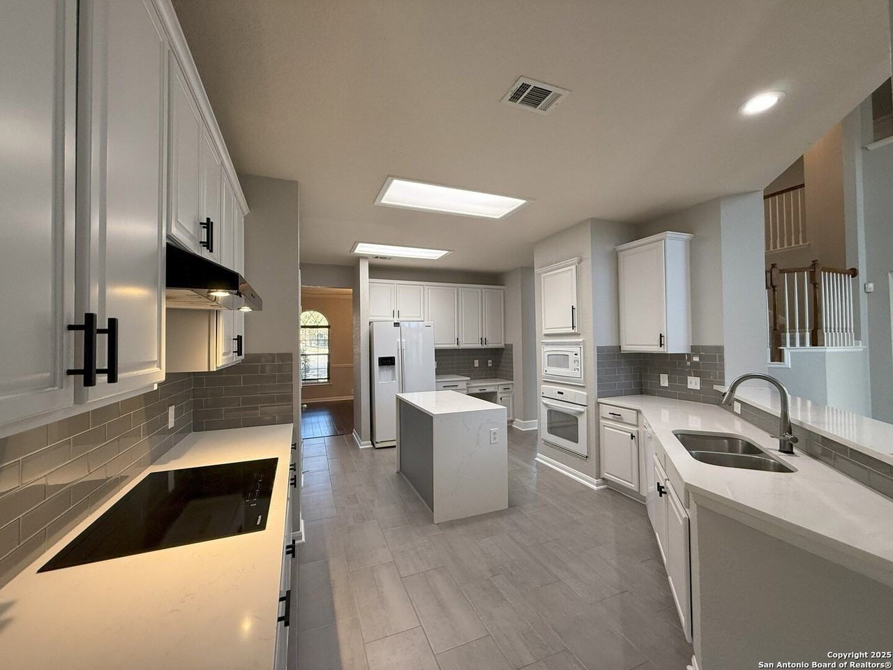 1004 Steubing Oaks - Photo 6 of 31