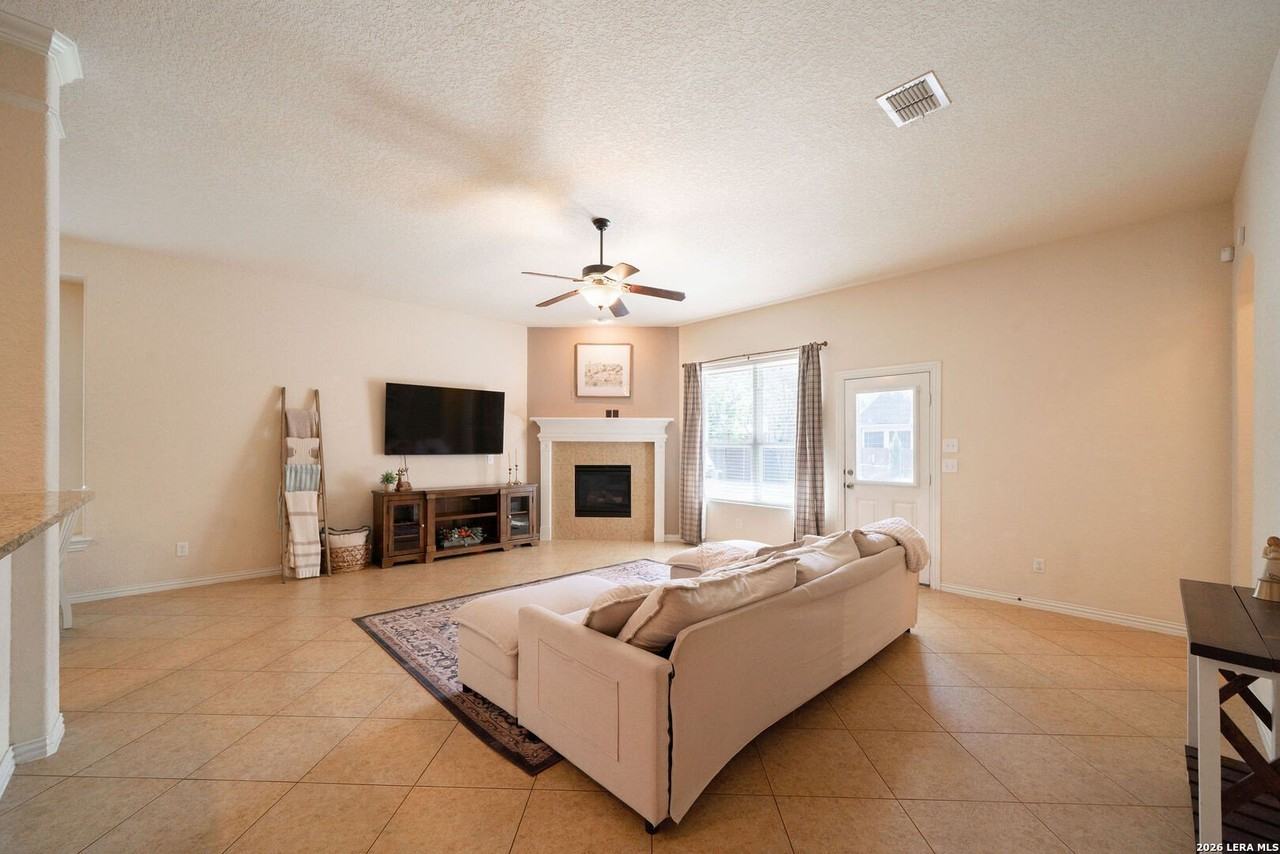 3311 Cameron Cv - Photo 6 of 41