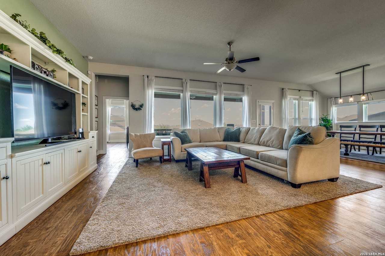 12825 Ozona Rnch - Photo 2 of 17