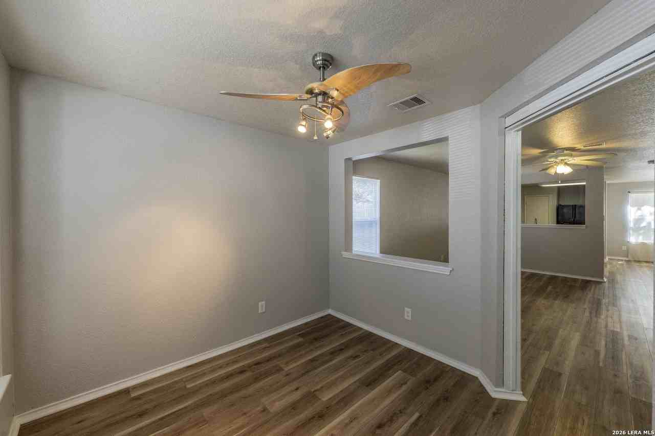 226 Jetlyn Dr - Photo 3 of 21