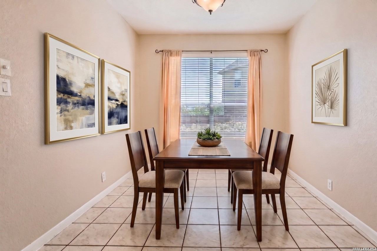 806 Cielo Way - Photo 3 of 15