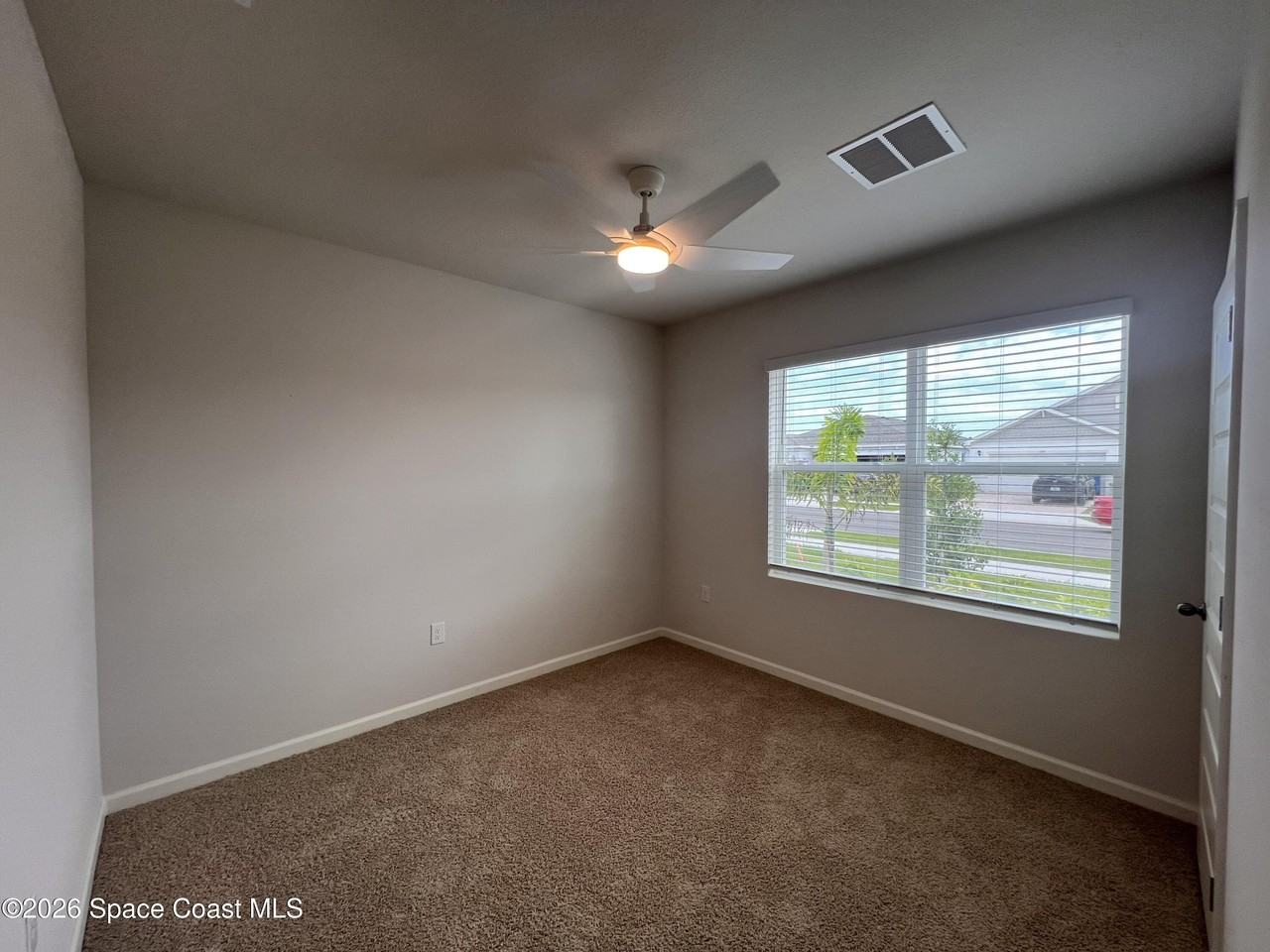 1394 Garabaldi Cir Se - Photo 3 of 25