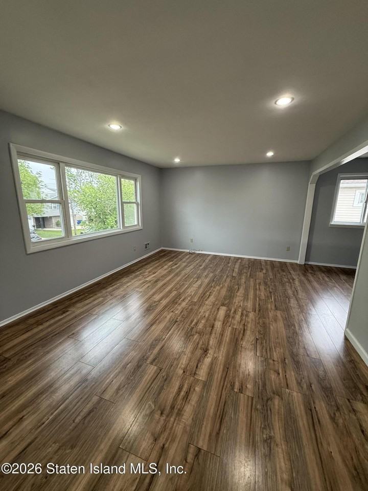 37 E Stroud Ave #1 - Photo 5 of 18