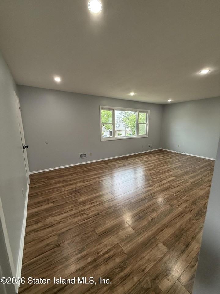 37 E Stroud Ave #1 - Photo 6 of 18