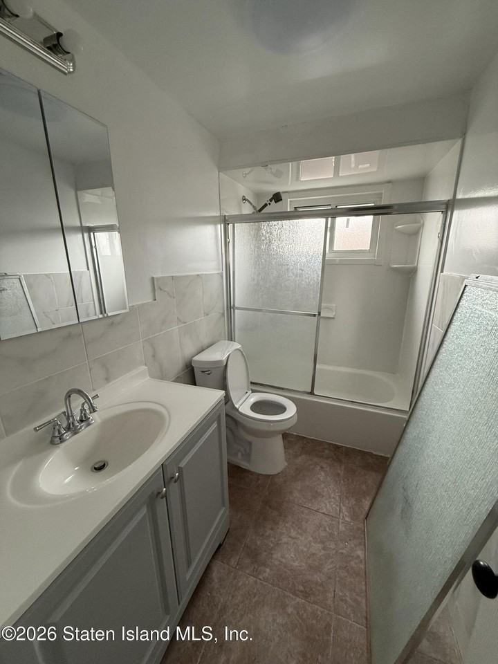37 E Stroud Ave #2 - Photo 4 of 7