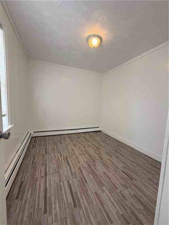 98 Northrup Avenue - Photo 5 of 9