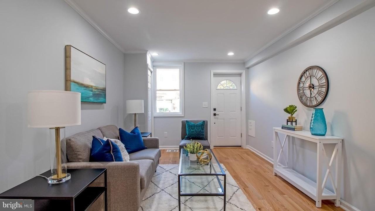 304 S Wolfe St - Photo 3 of 27