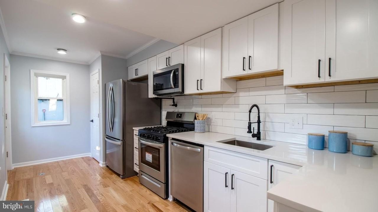 304 S Wolfe St - Photo 6 of 27