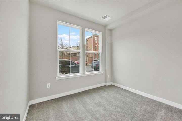 815 Lennox St - Photo 3 of 25