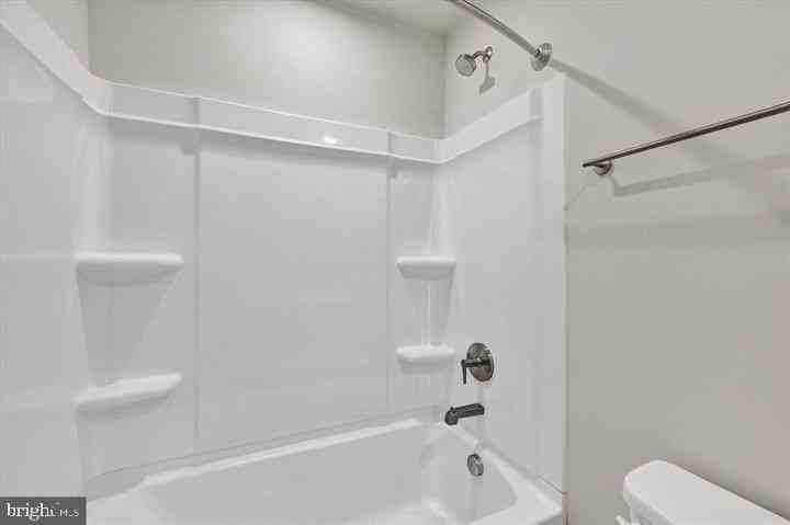 815 Lennox St - Photo 6 of 25