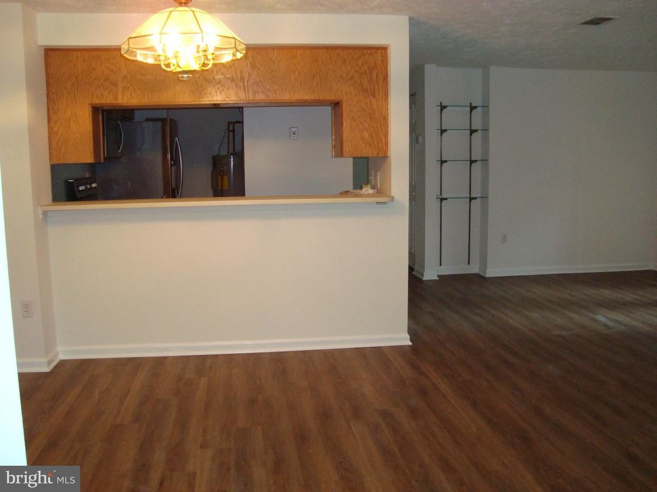 18704 Caledonia Ct #B - Photo 3 of 21