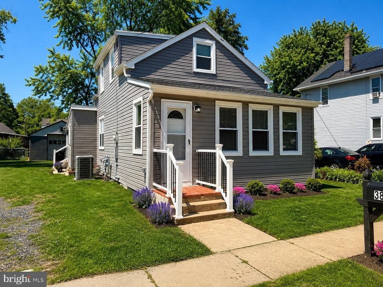 383 Johnson Ave - Photo 4 of 29