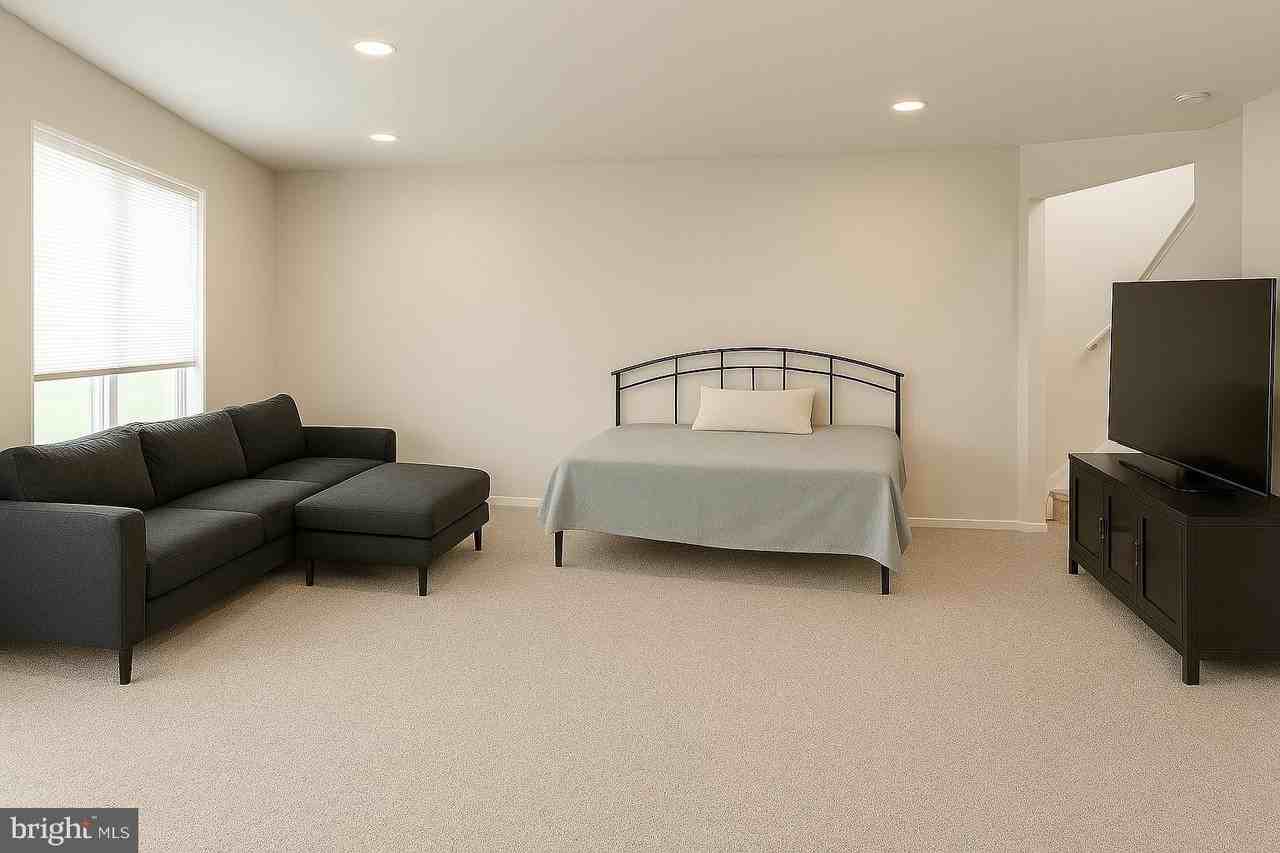 523 Cambridge Ln - Photo 3 of 19