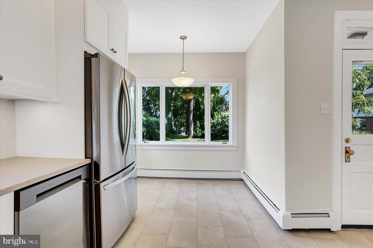 37 S 24th St - Photo 4 of 31