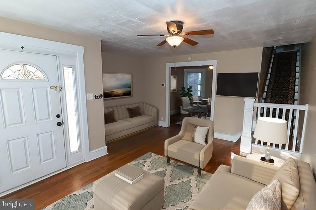 335 Stuart Ave - Photo 3 of 16