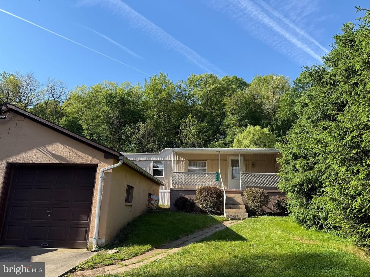 476 Camargo Rd - Photo 2 of 9