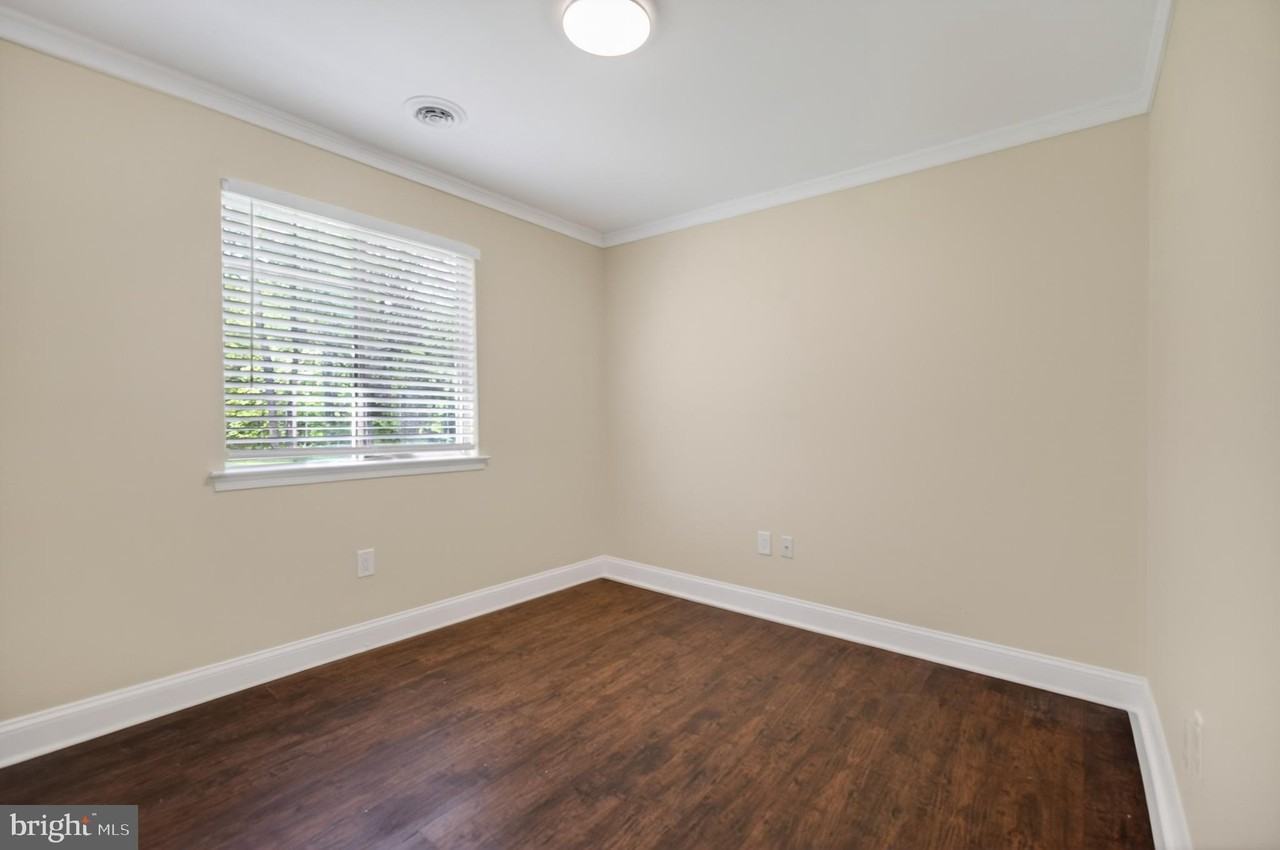 31 Brookside Ct - Photo 6 of 24