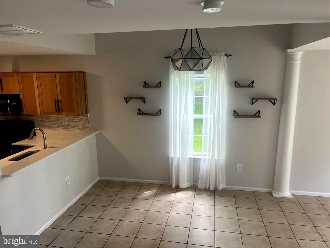 3400 Carriage Ct - Photo 4 of 23