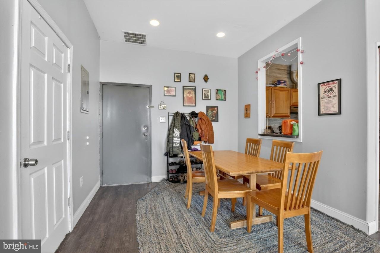 301 Spring Garden St #4B - Photo 3 of 26