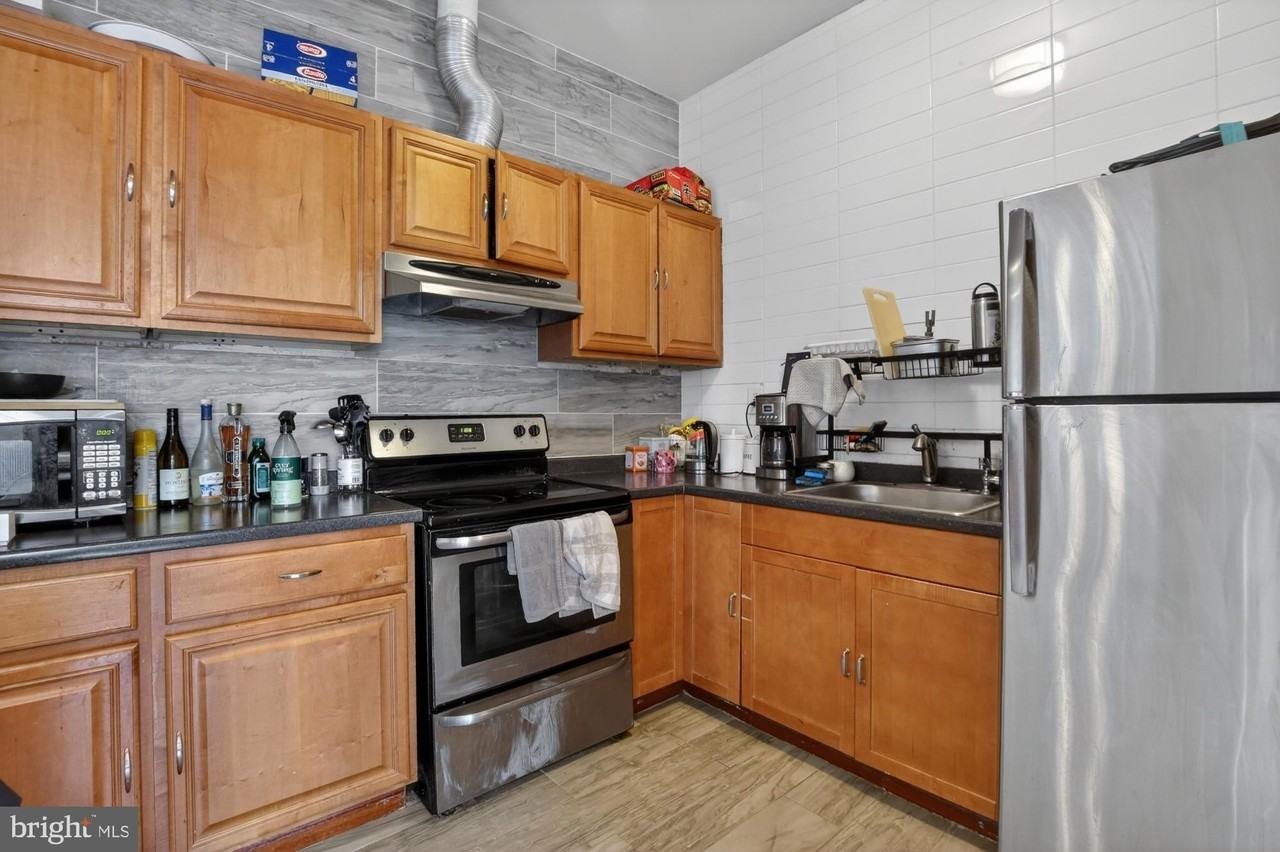 301 Spring Garden St #4B - Photo 7 of 26