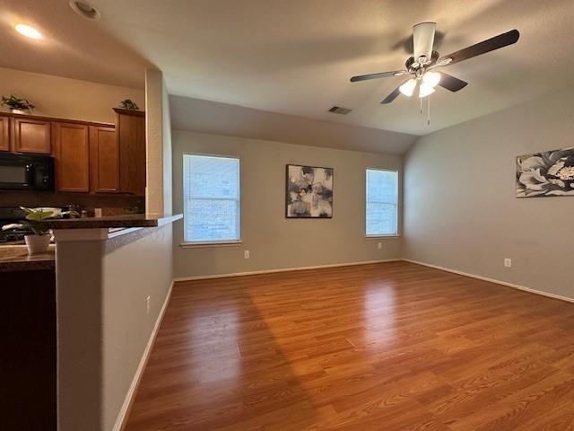 10426 Whisper Bluff Dr - Photo 3 of 18