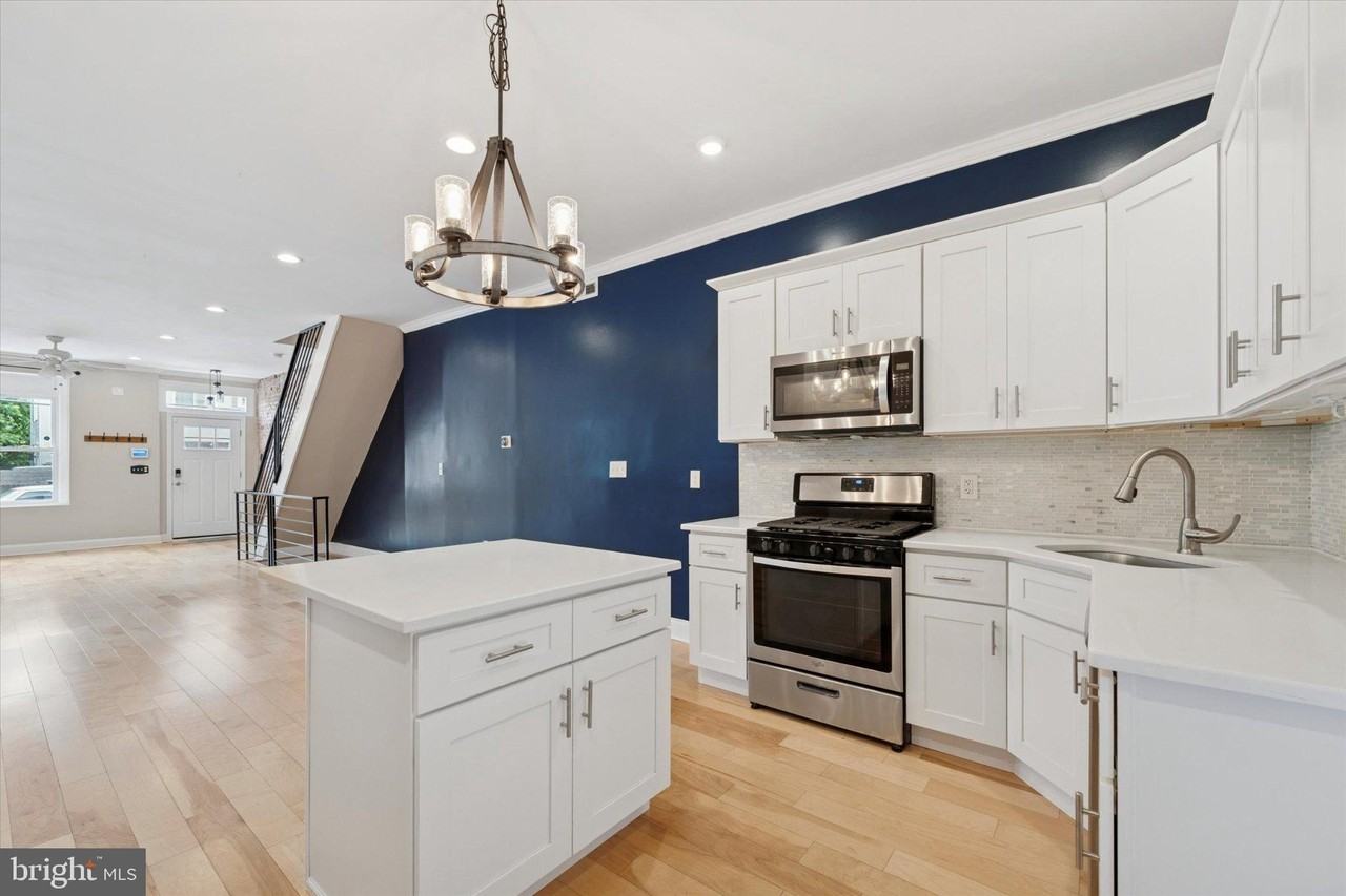 2809 W Jefferson St - Photo 7 of 16