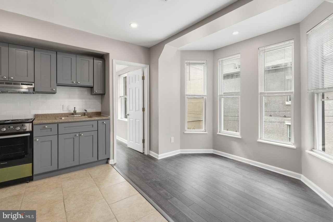 1720 Wylie St #2 - Photo 2 of 17