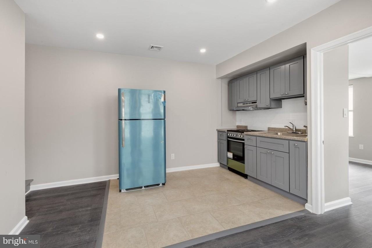 1720 Wylie St #2 - Photo 3 of 17