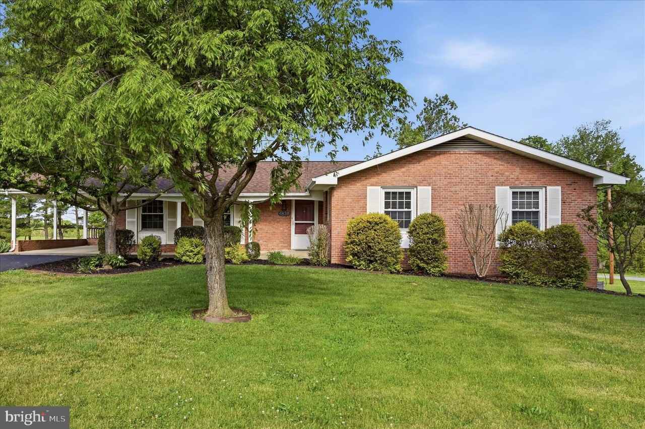 4838 Valley Pike - Photo 2 of 40