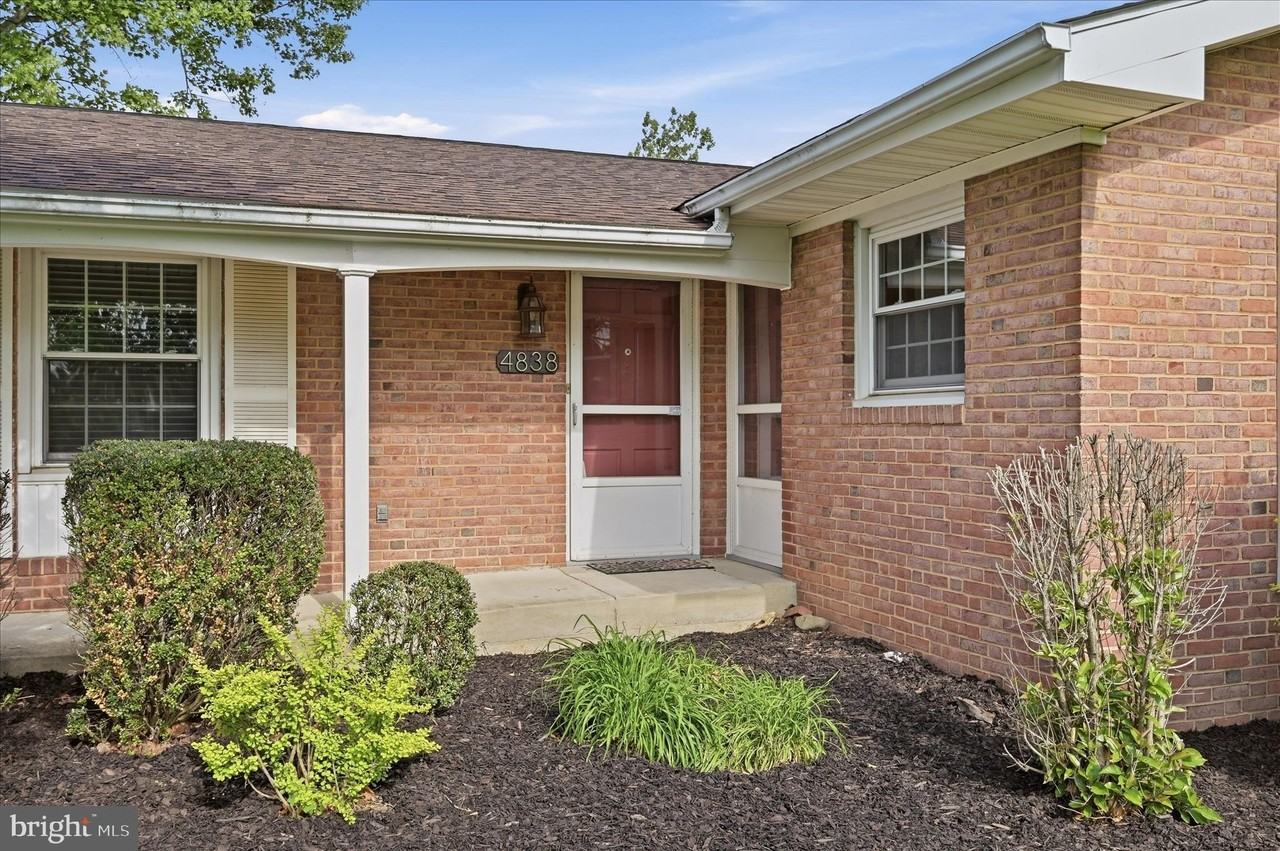 4838 Valley Pike - Photo 4 of 40