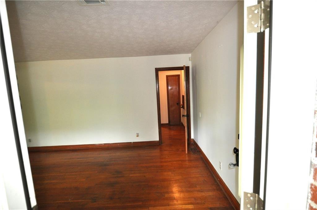 486 Pegg Rd Sw - Photo 4 of 25