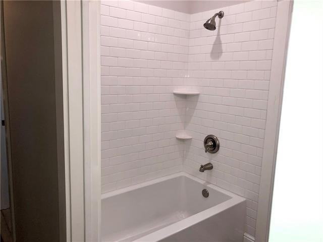 325 E Hornsby St - Photo 6 of 10