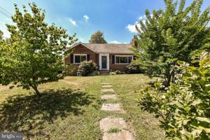 featured image of 2501 Phillips Dr