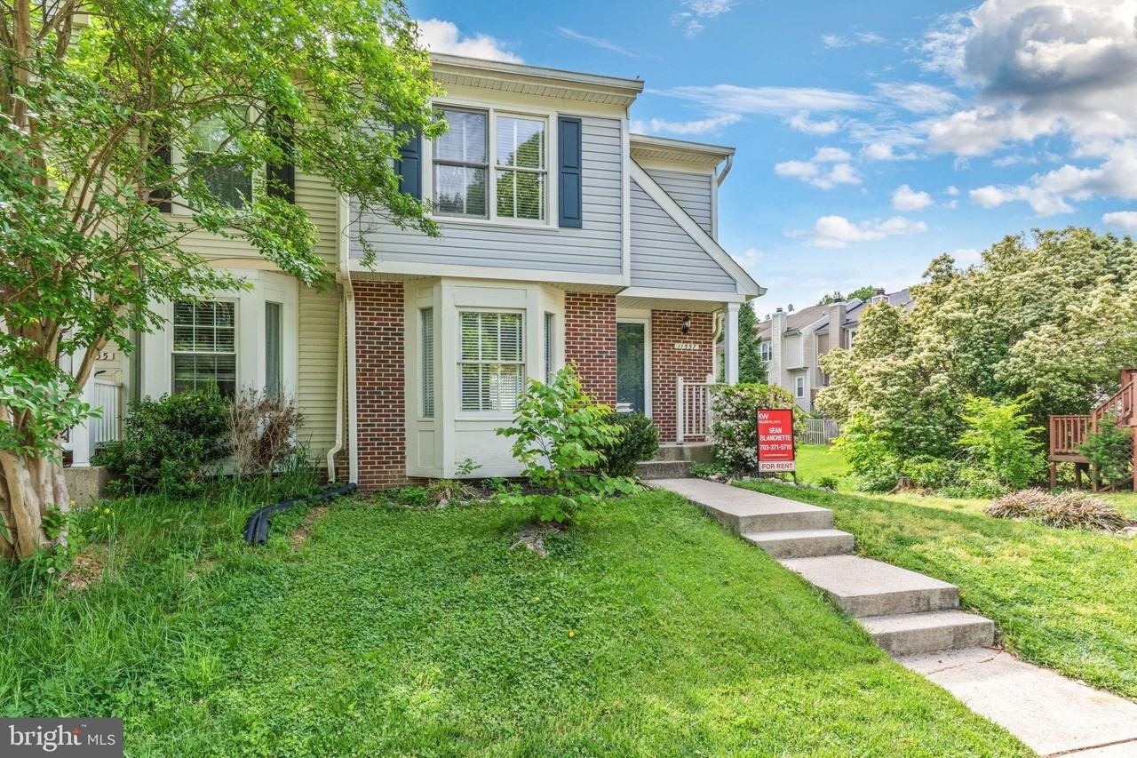 11557 Hill Meade Ln - Photo 2 of 50