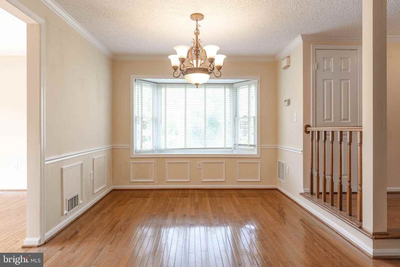 11557 Hill Meade Ln - Photo 6 of 50