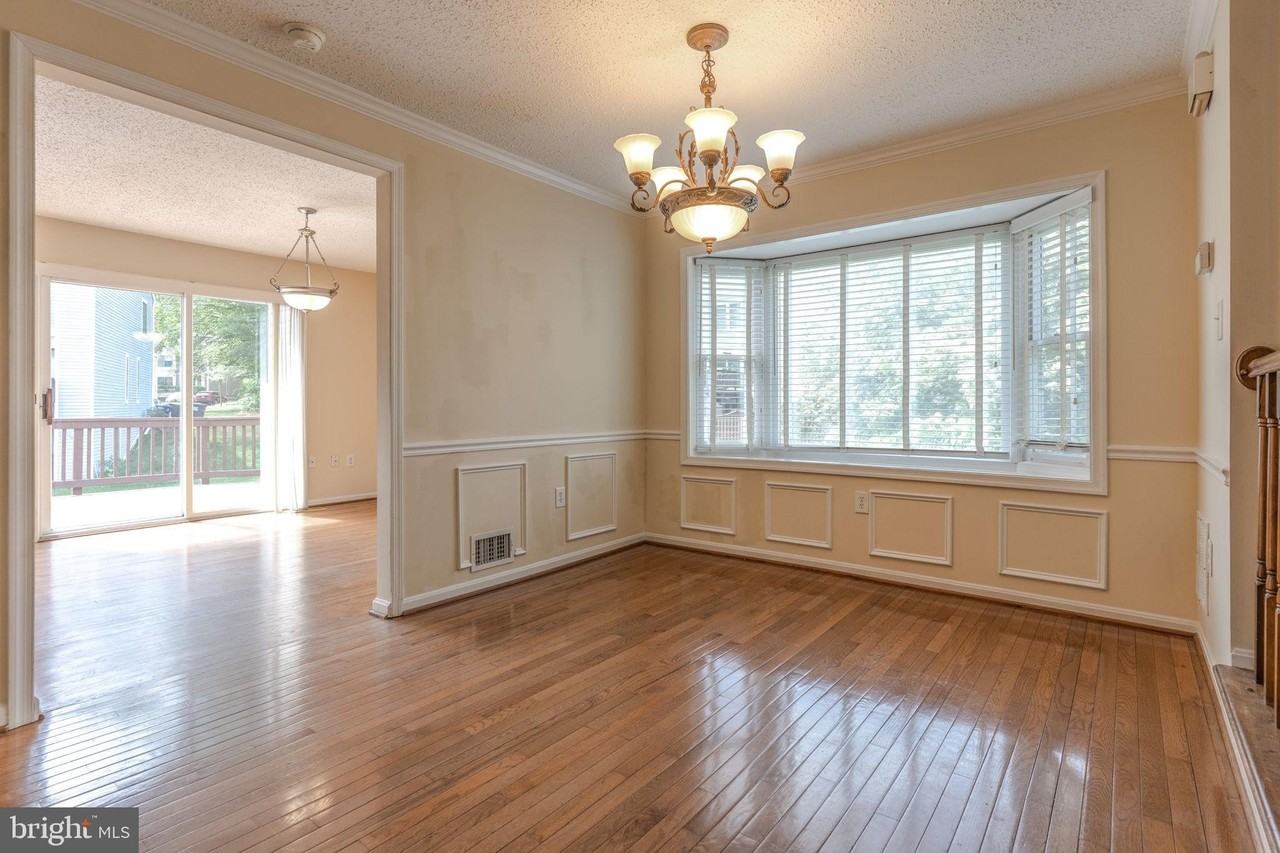 11557 Hill Meade Ln - Photo 7 of 50