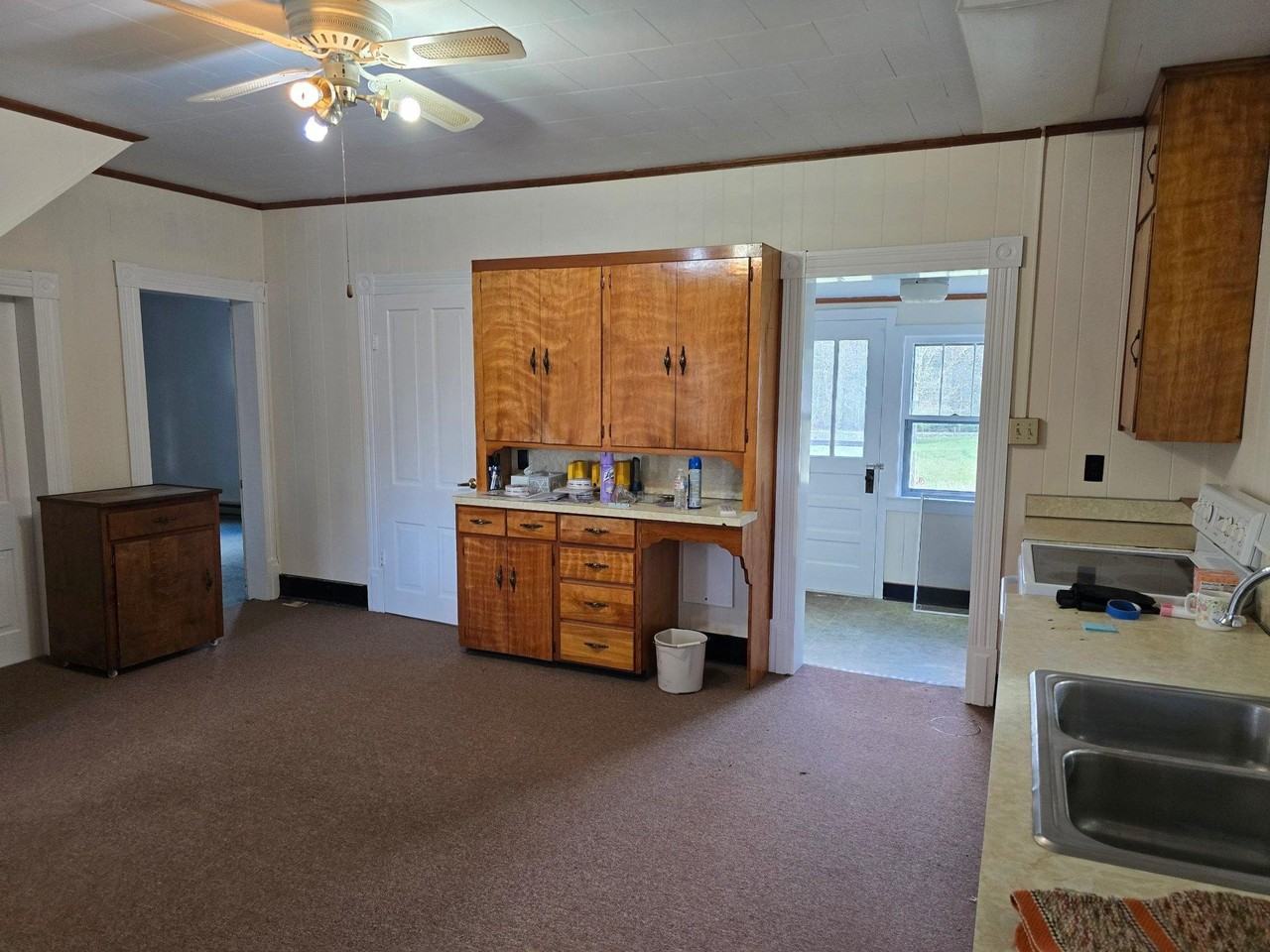 217 Patmos Rd - Photo 3 of 19