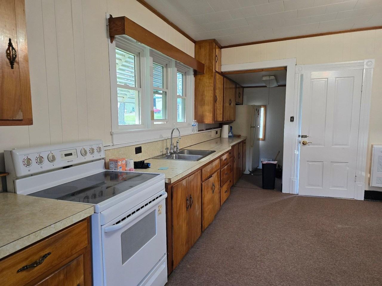217 Patmos Rd - Photo 4 of 19