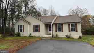 8607 Leslie Ct - Photo 1 of 1