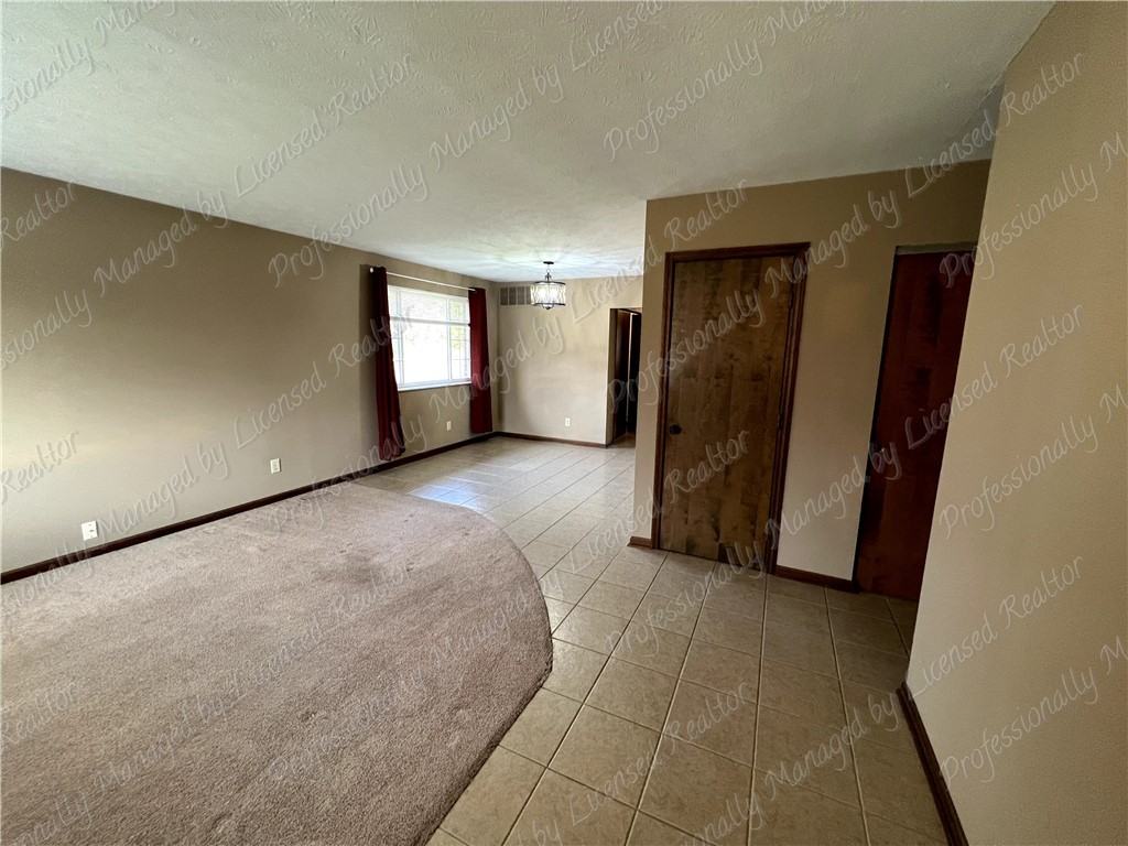 8774 Shadycreek Dr - Photo 3 of 31