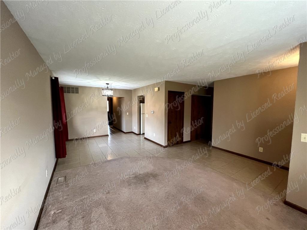 8774 Shadycreek Dr - Photo 6 of 31