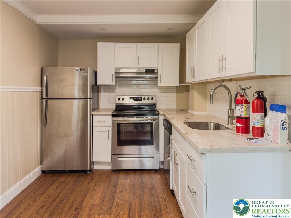 715 Cattell St ##2 - Photo 2 of 24