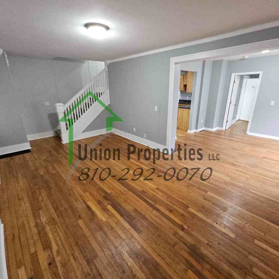 3162 Armour St #1 - Photo 7 of 27