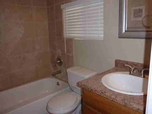 420 E Garfield St - Photo 6 of 7