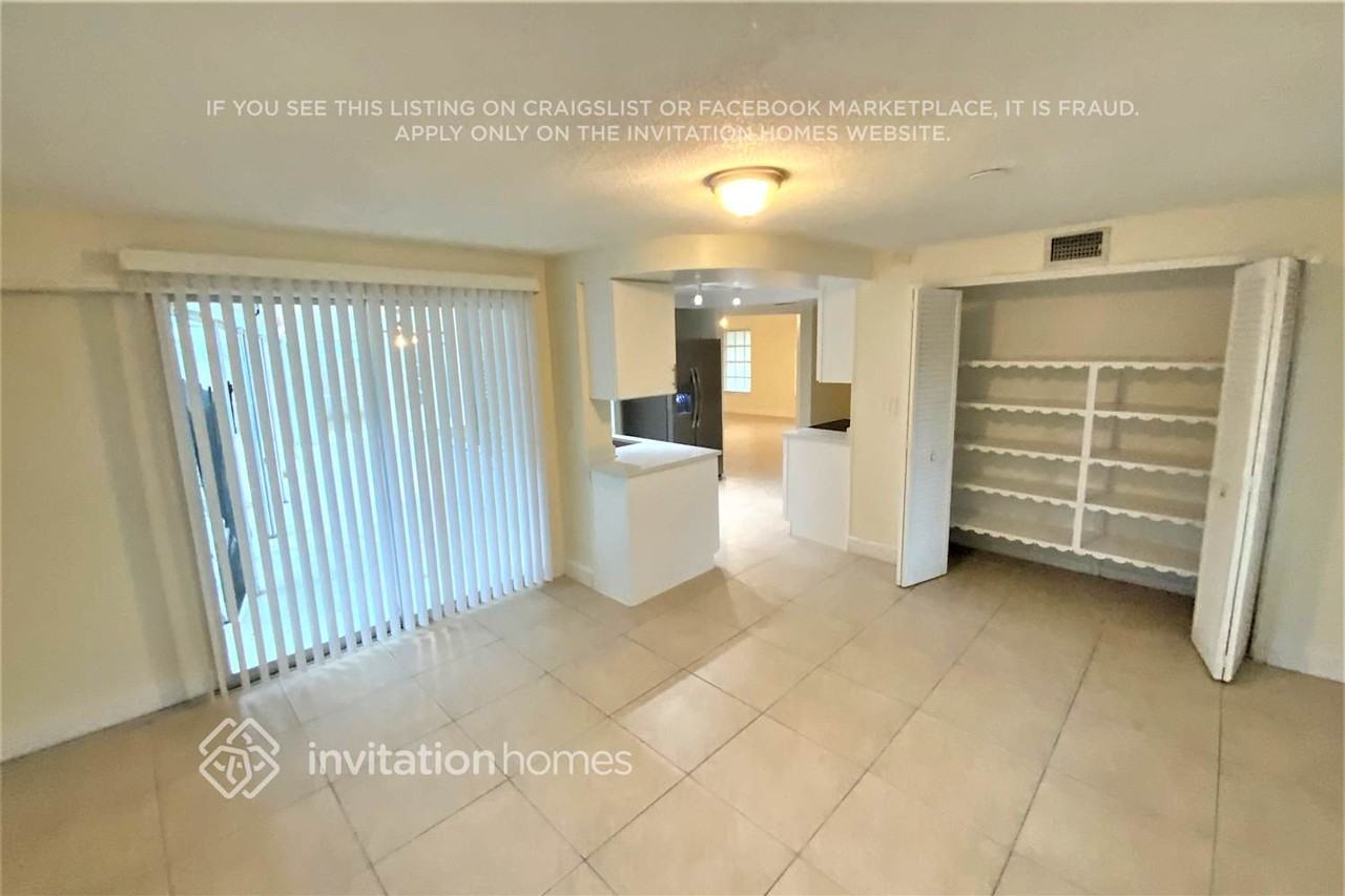1250 Sw 9th Ter - Photo 4 of 16