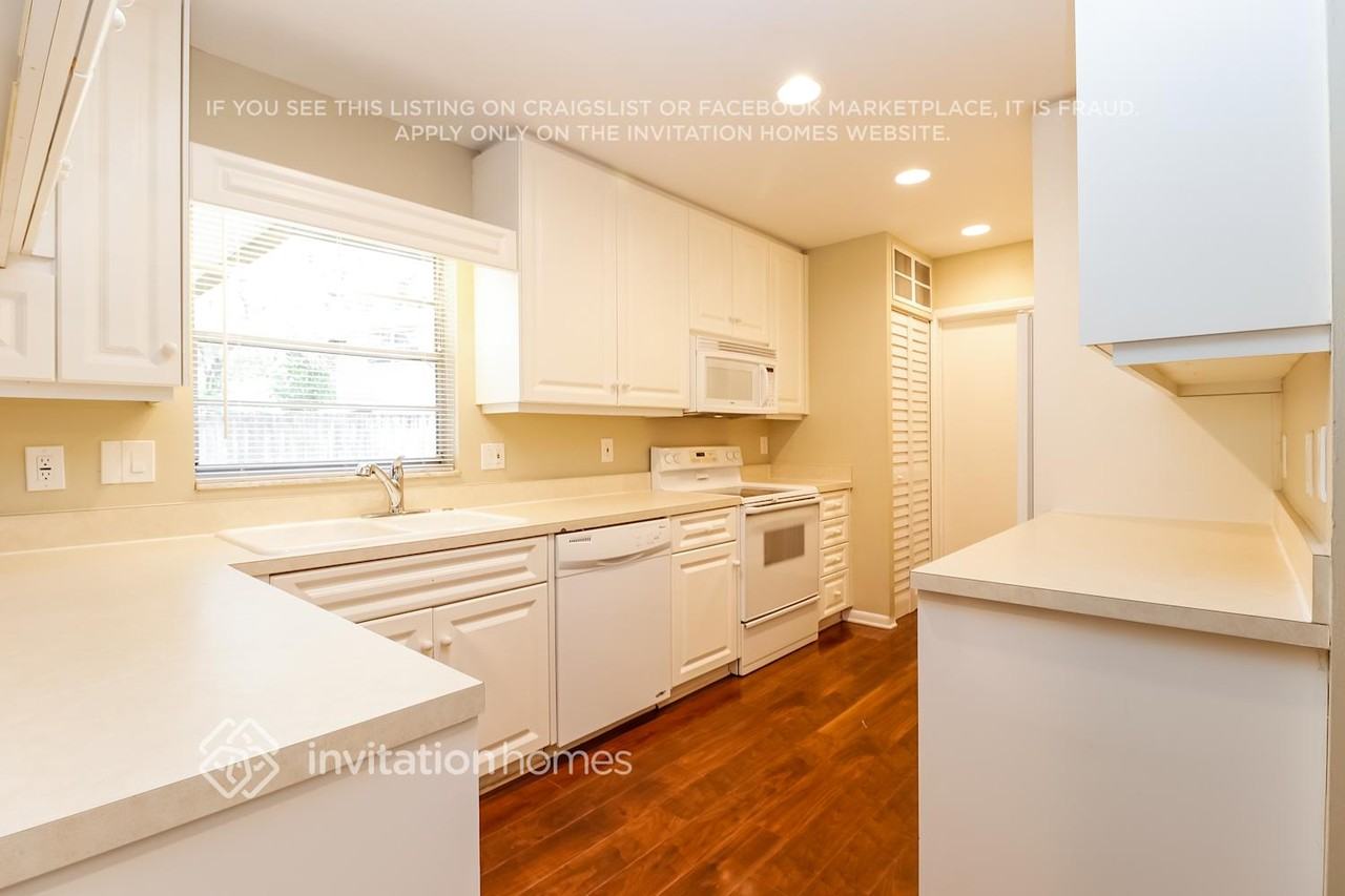 8001 W Pocahontas Ave - Photo 6 of 21